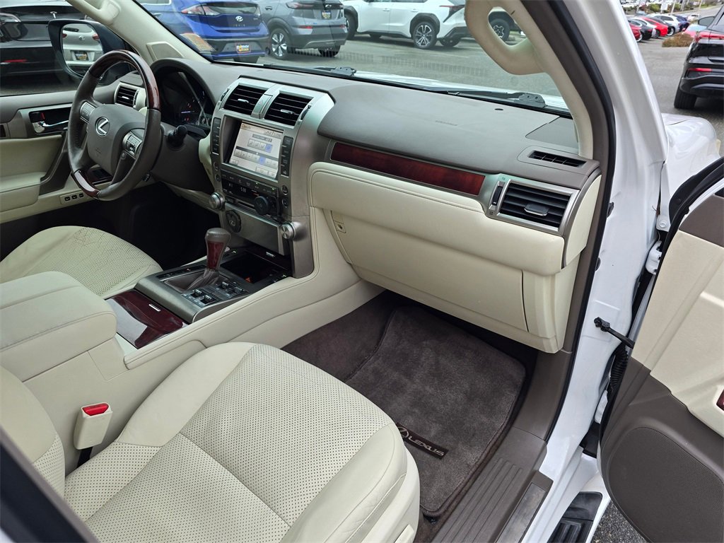 Used 2013 Lexus GX 460 Premium image 4
