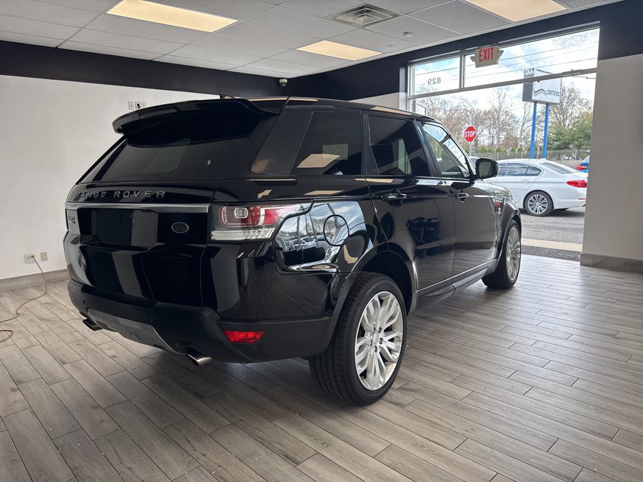Used 2017 Land Rover Range Rover Sport HSE AWD/4WD image 4