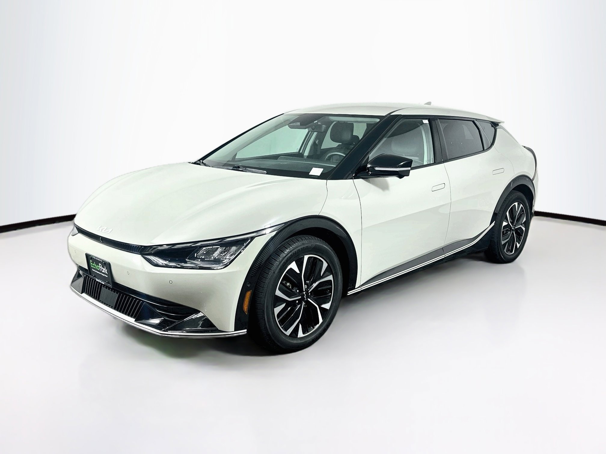 Used 2023 Kia EV6 Wind w/ Wind Technology Package AWD/4WD image 3