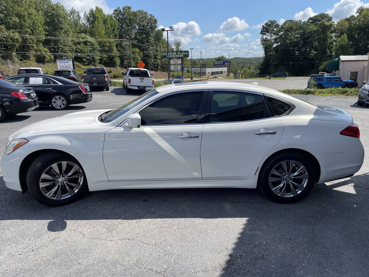 Used 2013 INFINITI M37 w/ Premium Pkg RWD image 4