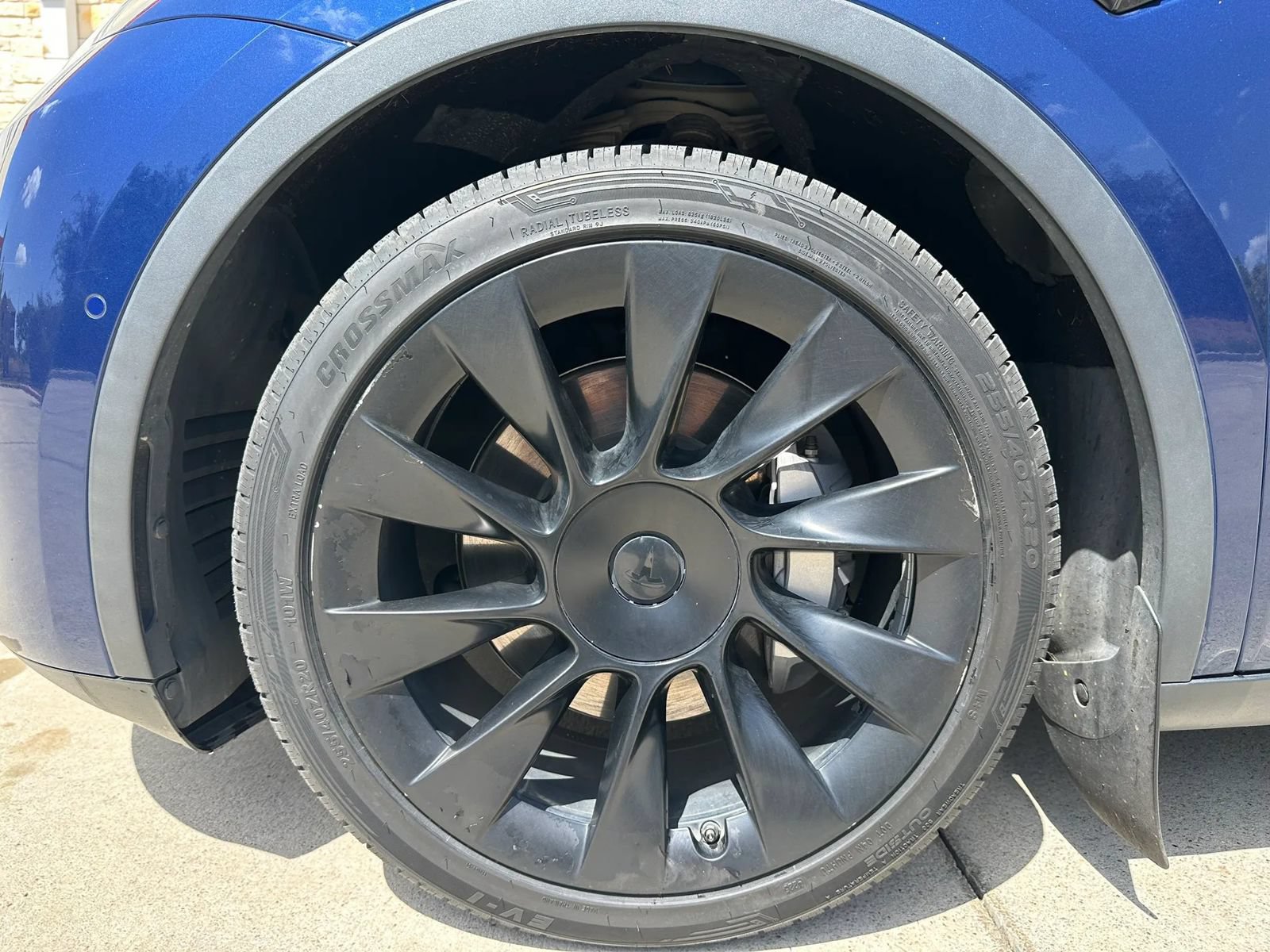 Used 2022 Tesla Model Y Long Range AWD/4WD image 13