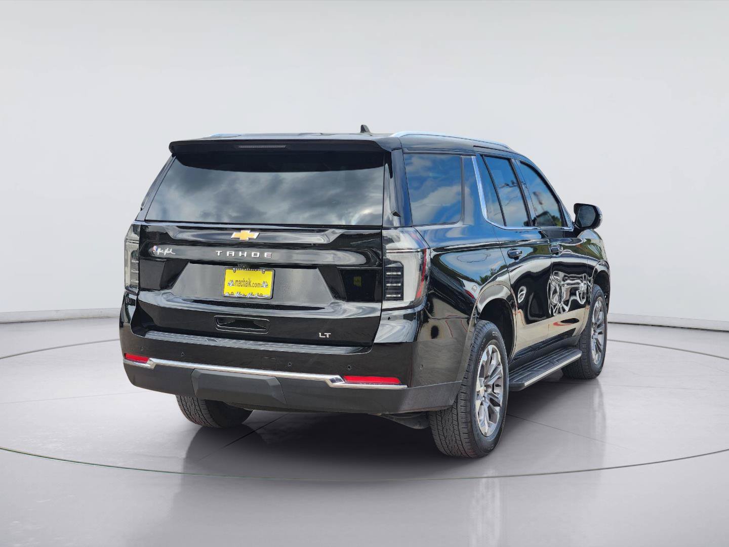 Used 2026 Chevrolet Tahoe LT w/ Comfort Package RWD image 5