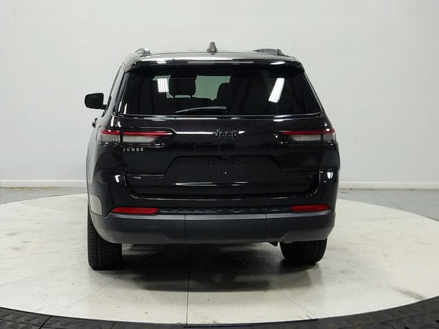 Used 2023 Jeep Grand Cherokee L Limited w/ Black Appearance Package AWD/4WD image 7