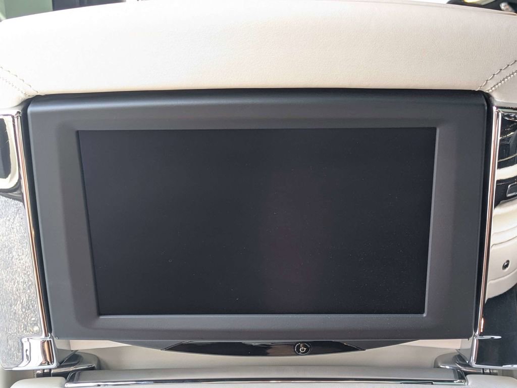 Used 2017 Rolls-Royce Ghost image 16