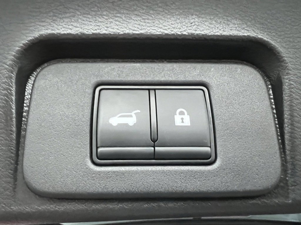 Used 2023 Nissan Rogue SL w/ SL Premium Package image 14