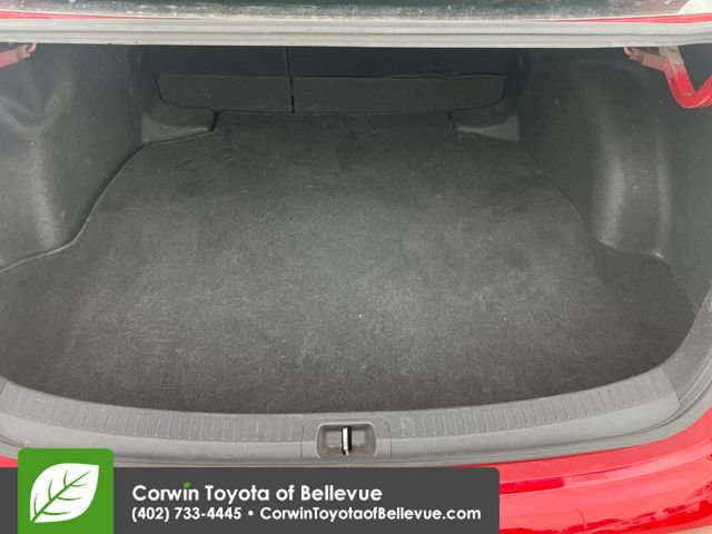 Used 2020 Toyota Corolla LE FWD image 29