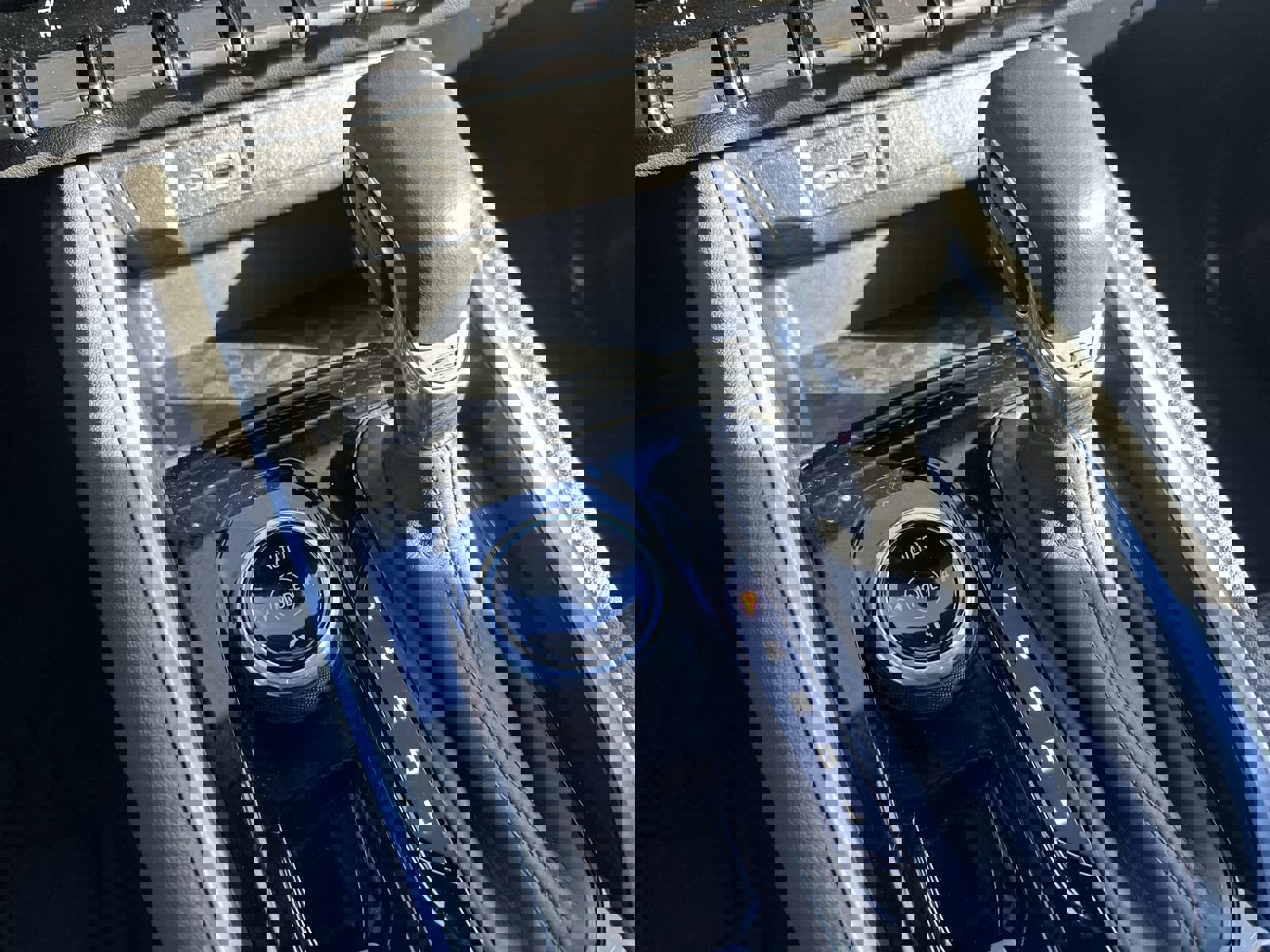 Certified 2024 Chevrolet Colorado ZR2 w/ Technology Package image 30