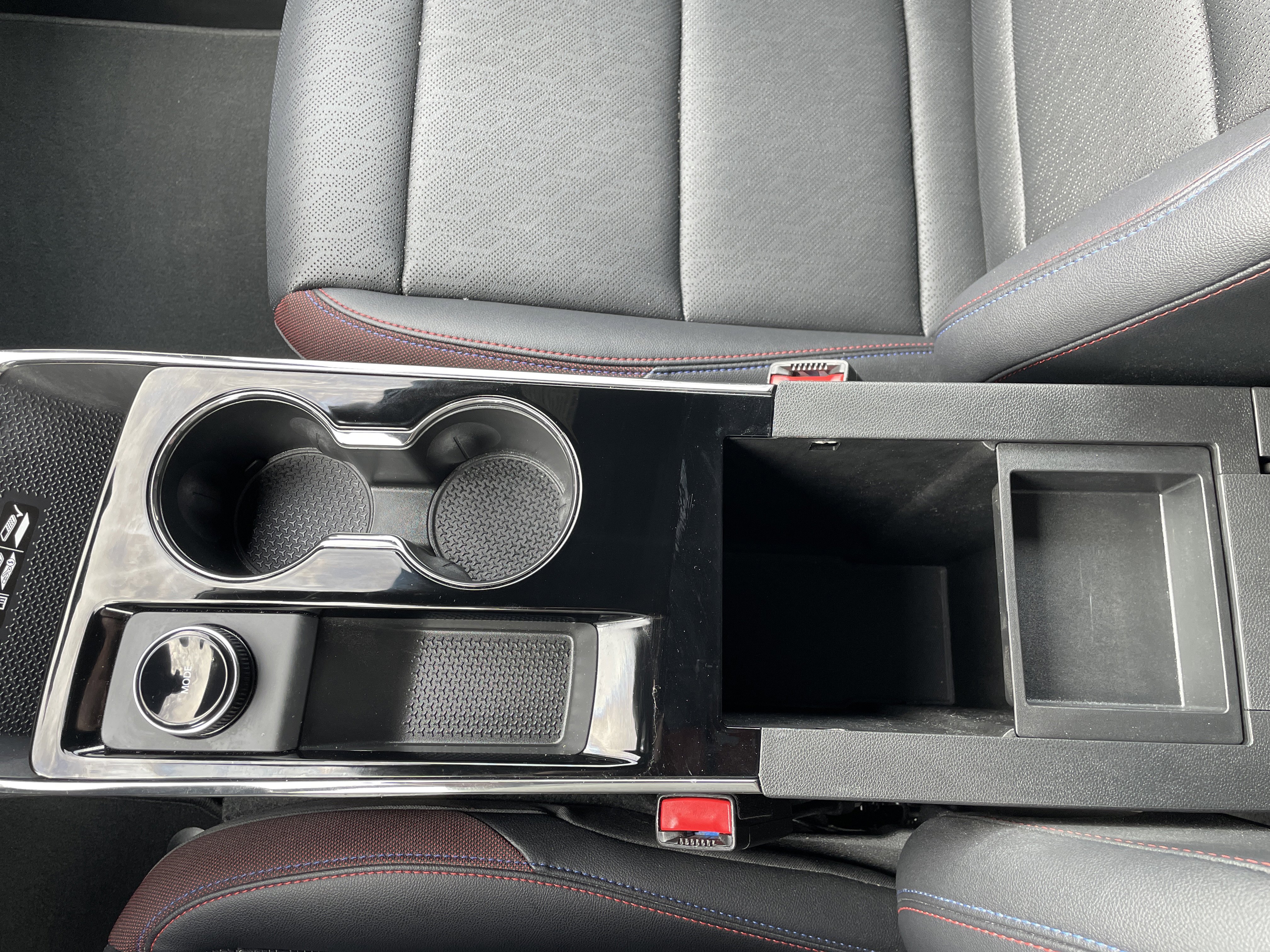 Used 2025 Chevrolet Equinox RS w/ Safety and Technology Package AWD/4WD image 41