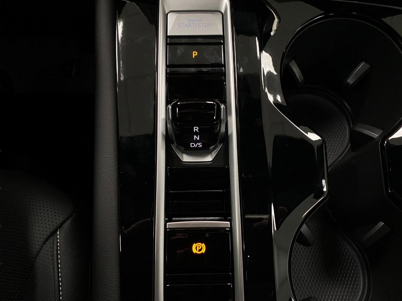 New 2026 Volkswagen Atlas Cross Sport SEL R-Line image 28