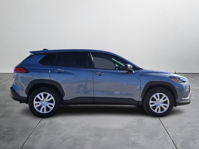 Used 2024 Toyota Corolla Cross L image 5
