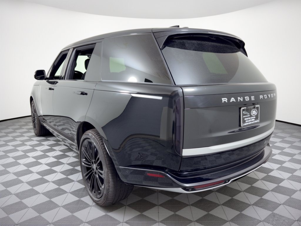 Used 2025 Land Rover Range Rover Long Wheelbase Autobiography AWD/4WD image 3