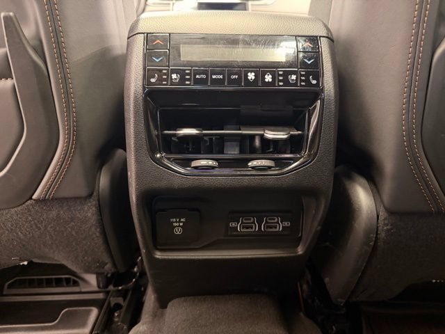 Used 2021 Jeep Grand Cherokee L Summit AWD/4WD image 16