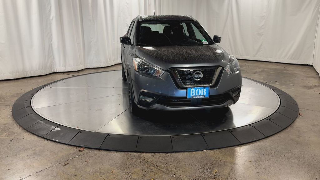 Used 2020 Nissan Kicks SR image 4