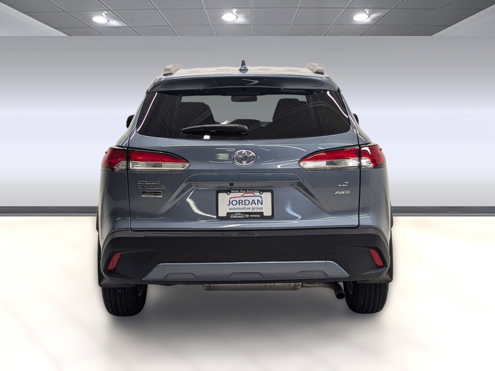 Used 2024 Toyota Corolla Cross LE image 8