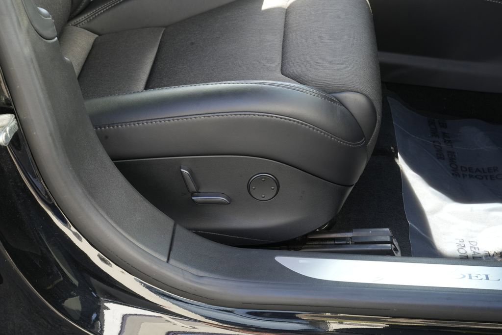 Used 2017 Tesla Model S 75 RWD image 30