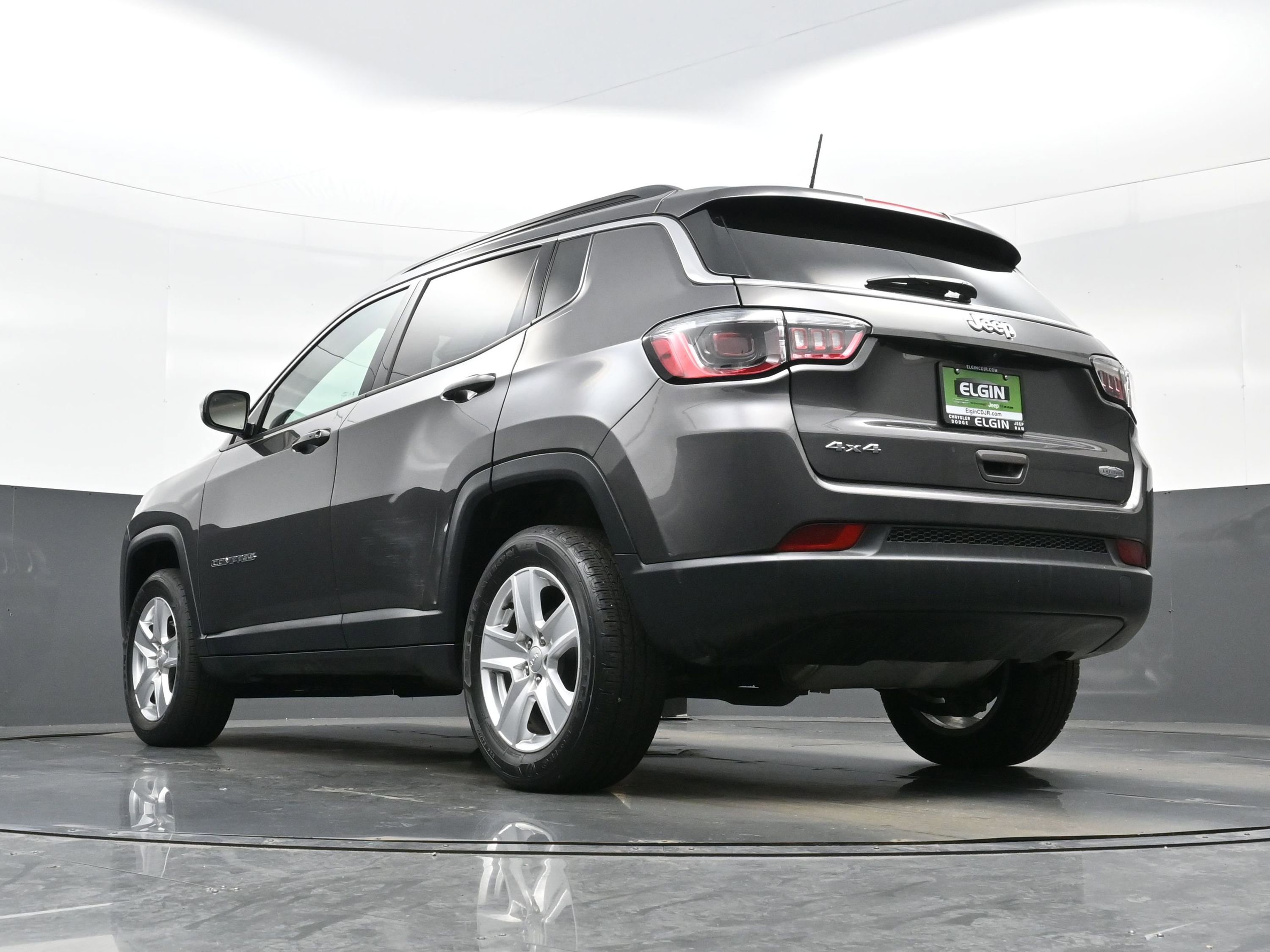 Used 2022 Jeep Compass Latitude image 25