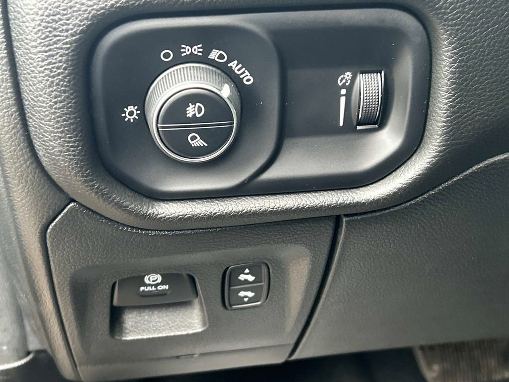 Used 2023 RAM 1500 Big Horn image 24
