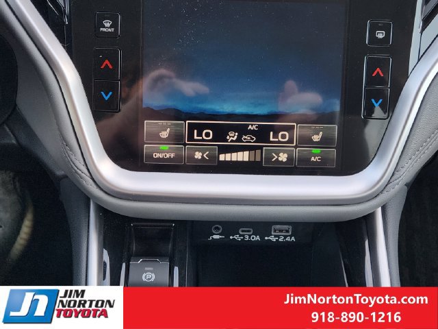 Used 2024 Subaru Outback Premium AWD/4WD image 19