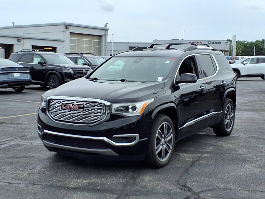 Used 2017 GMC Acadia Denali w/ Technology Package AWD/4WD image 2