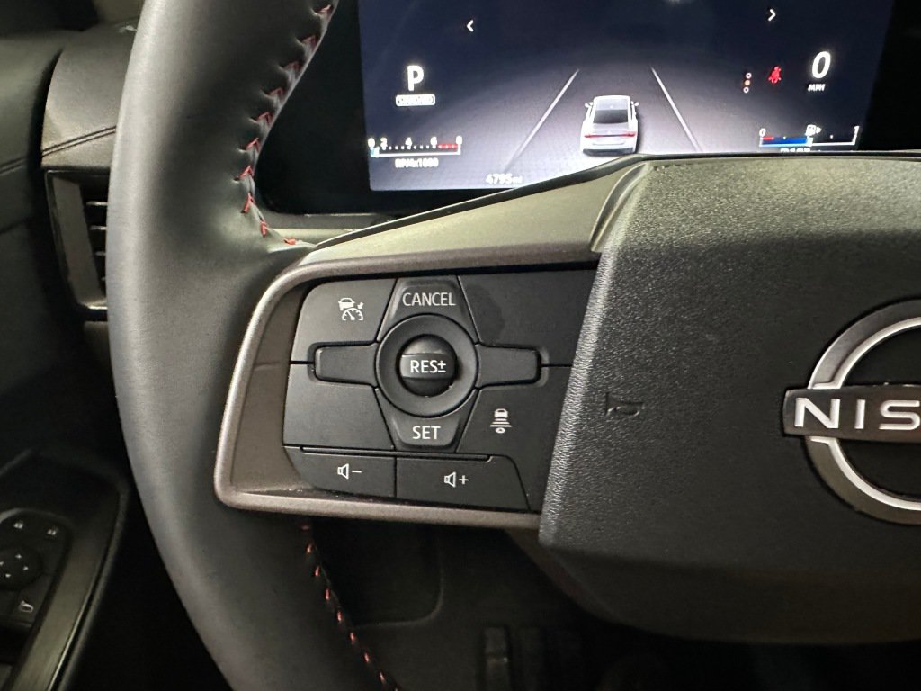 Used 2026 Nissan Sentra SR w/ Floor Mat Package FWD image 10