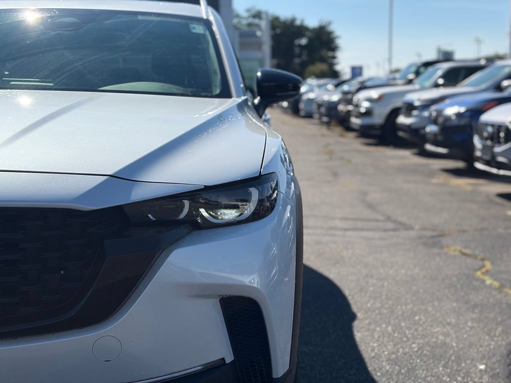 Used 2025 MAZDA CX-50 AWD 2.5 S w/ Premium Package image 4