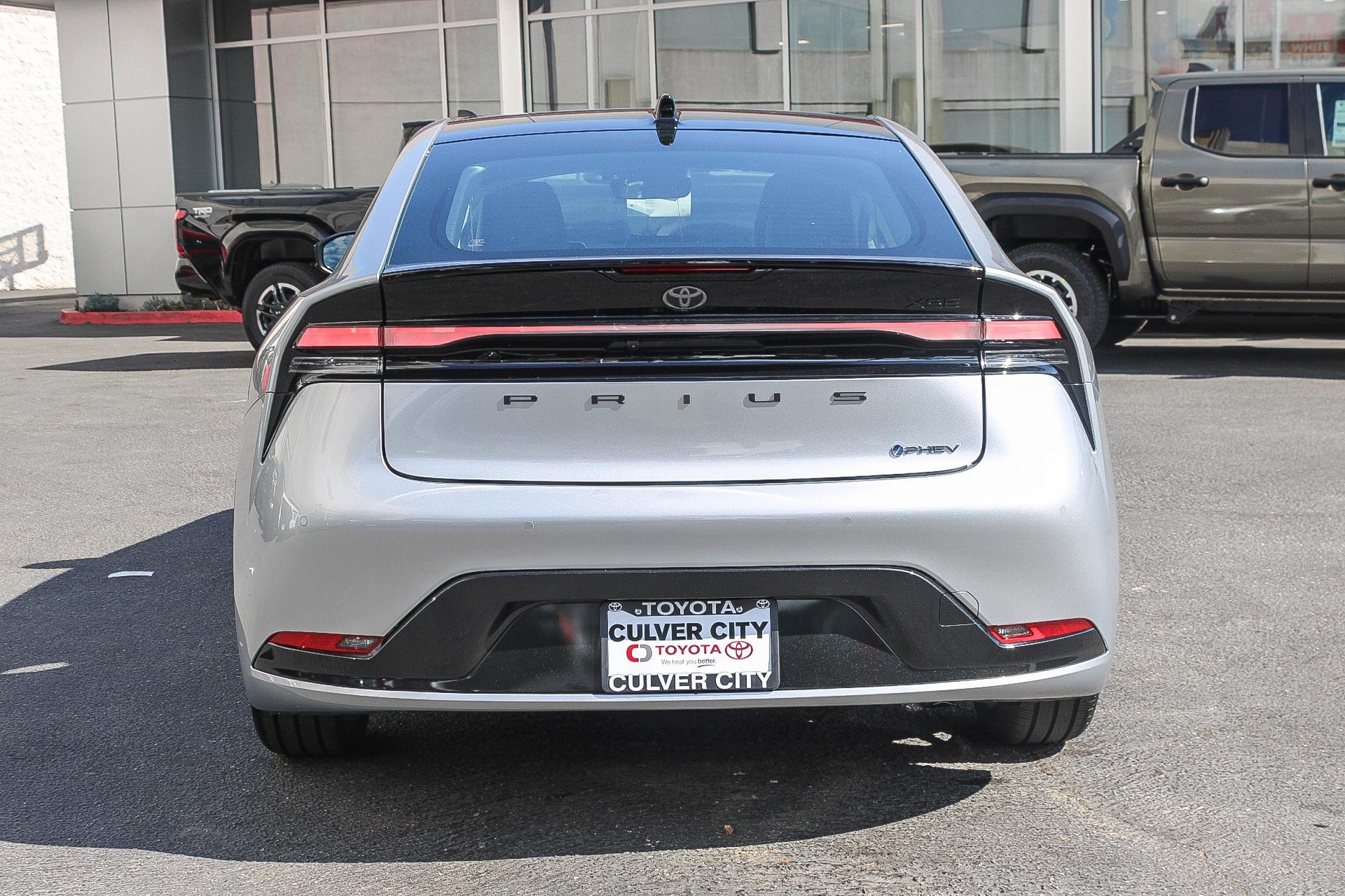 New 2026 Toyota Prius Plug-In Hybrid FWD image 8