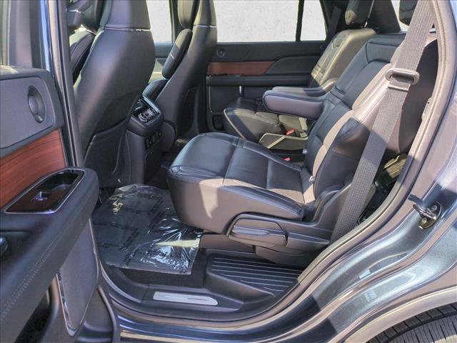 Used 2021 Lincoln Navigator Reserve RWD image 21