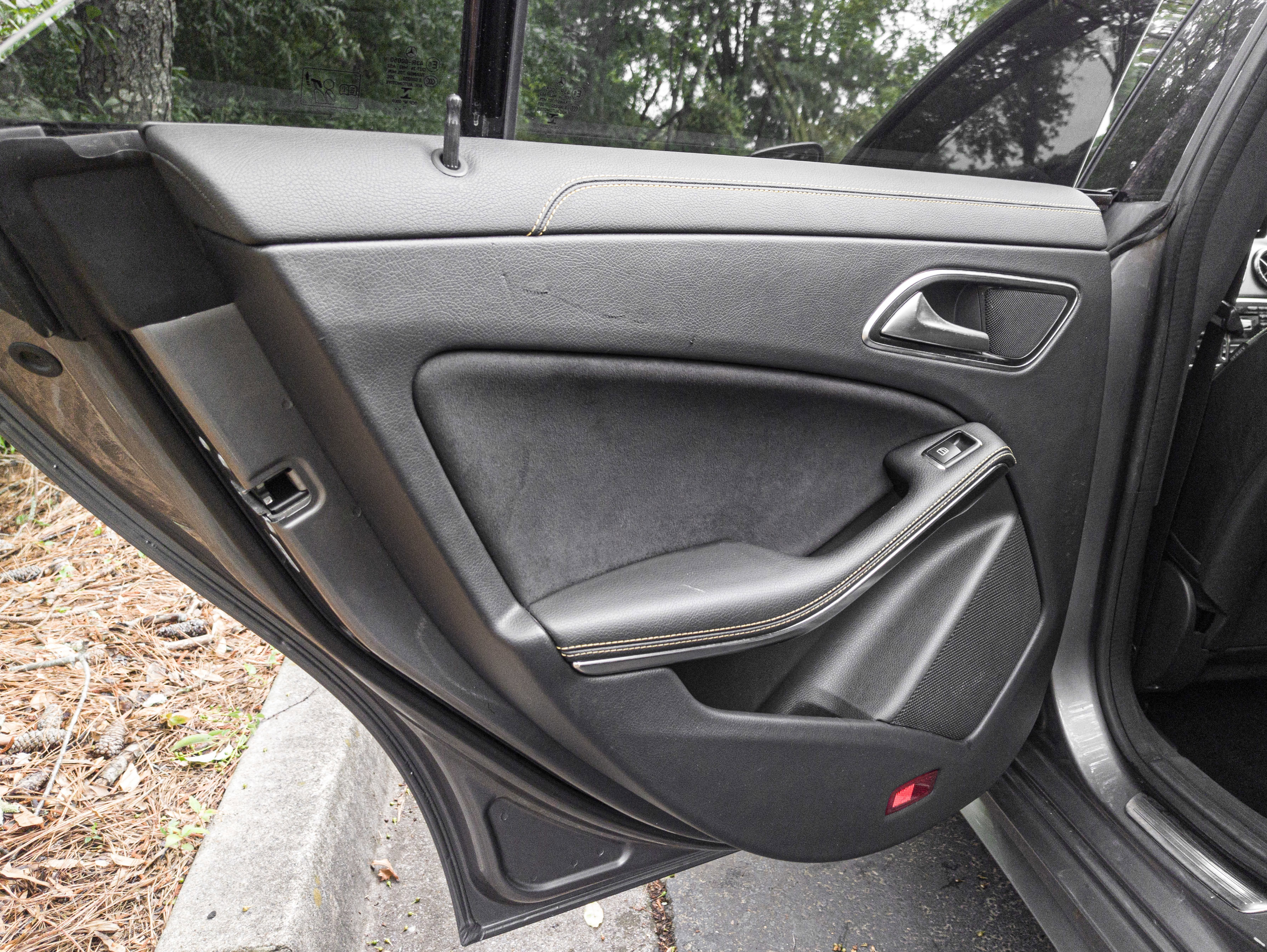 Used 2014 Mercedes-Benz CLA 250 4MATIC w/ Edition 1 Package image 17