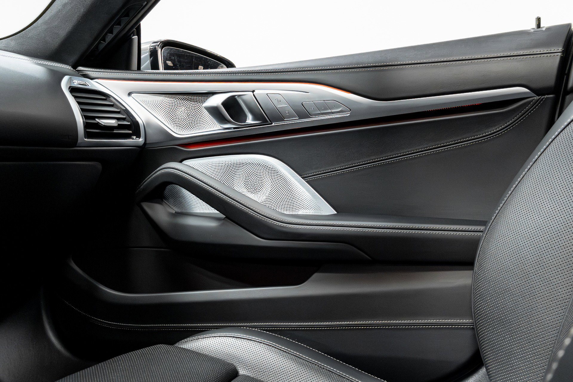 Used 2023 BMW ALPINA B8 xDrive Gran Coupe image 12