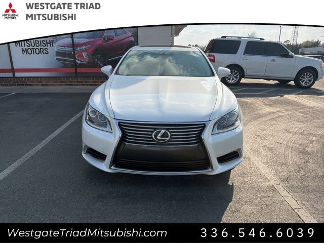 Used 2017 Lexus LS 460 w/ Comfort Package image 2