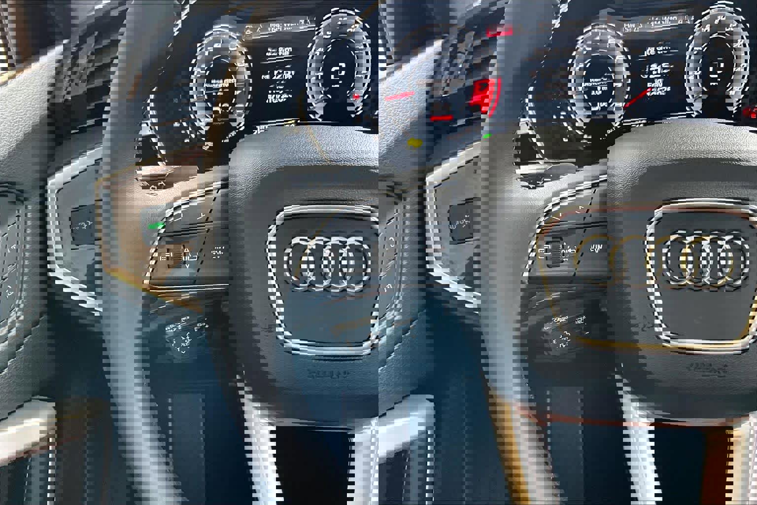 Used 2025 Audi Q3 2.0T Premium Plus image 24