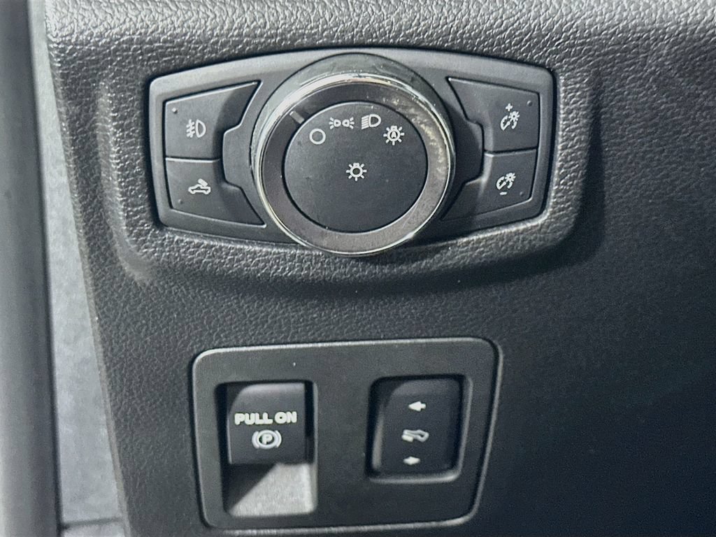 Used 2019 Ford F150 Lariat AWD/4WD image 24