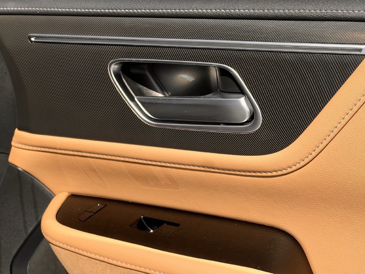 New 2027 INFINITI QX80 Luxe w/ Cargo Package RWD image 25