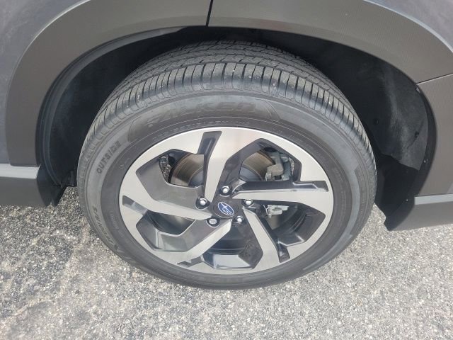 Certified 2023 Subaru Forester Touring AWD/4WD image 8