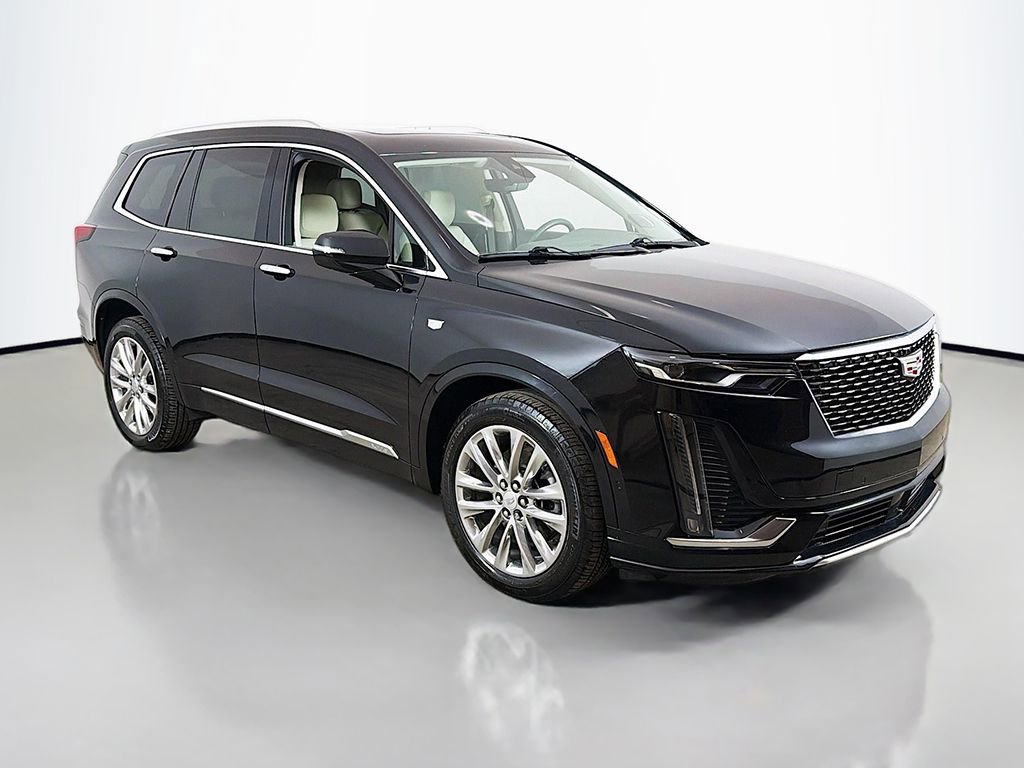 Used 2024 Cadillac XT6 Premium Luxury w/ Technology Package AWD/4WD image 2