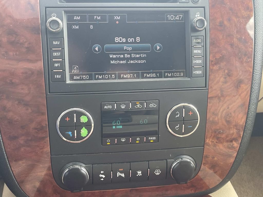 Used 2008 Chevrolet Avalanche LTZ w/ LTZ Preferred Equipment Group AWD/4WD image 18