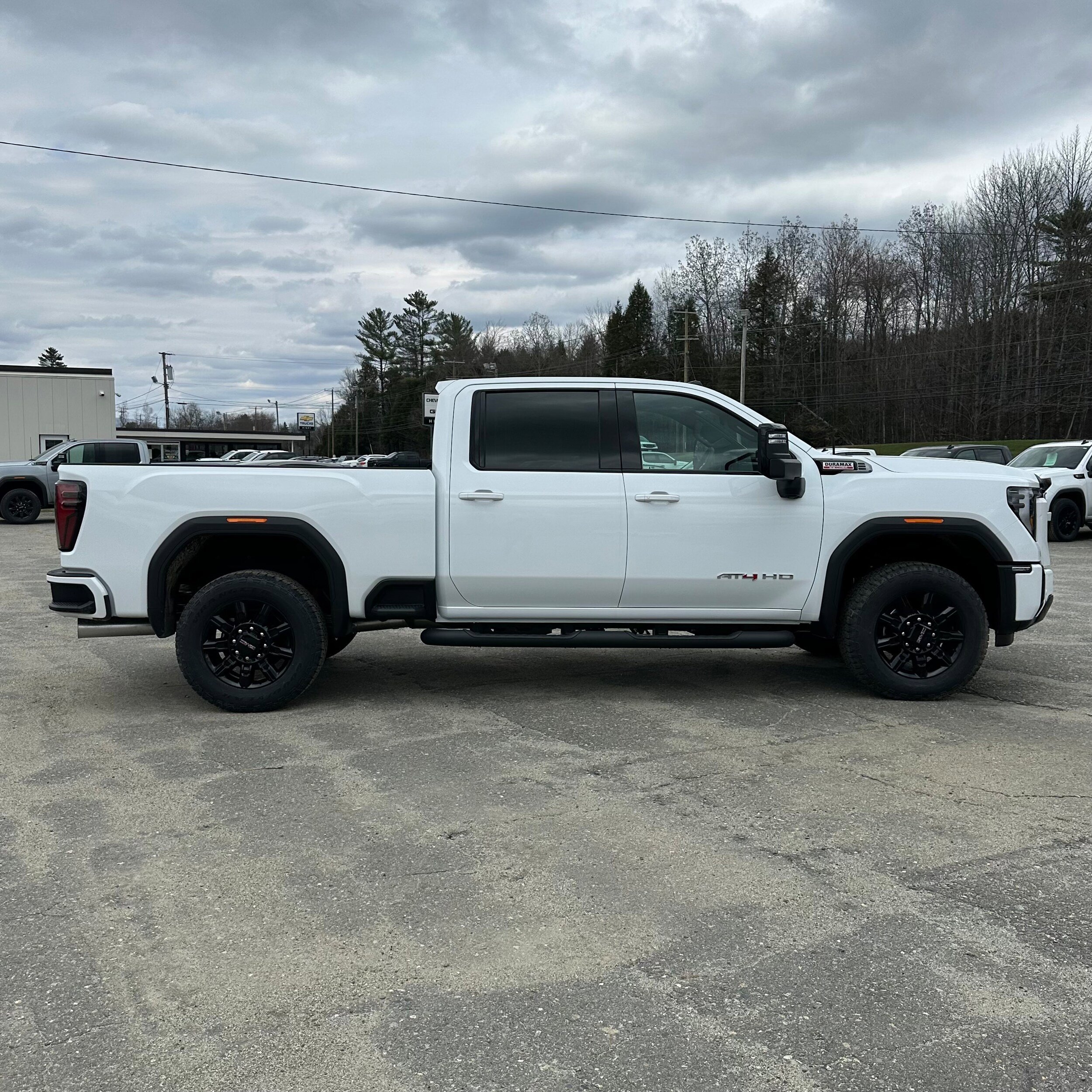New 2026 GMC Sierra 2500 AT4 w/ Technology Package AWD/4WD image 2