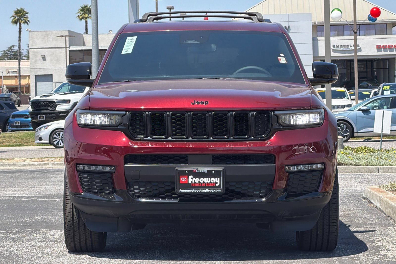 Used 2024 Jeep Grand Cherokee L Altitude AWD/4WD image 10