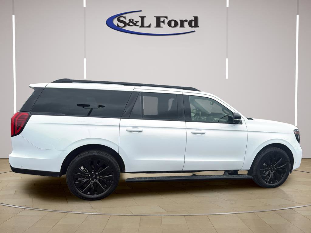 Used 2025 Ford Expedition Max Platinum w/ Stealth Appearance Package AWD/4WD image 9
