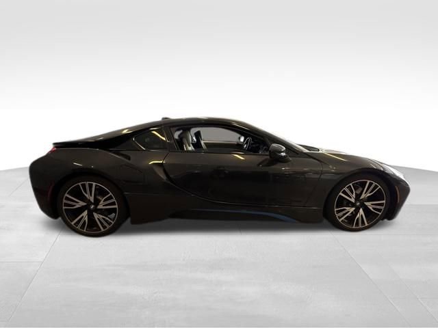 Used 2015 BMW i8 image 9