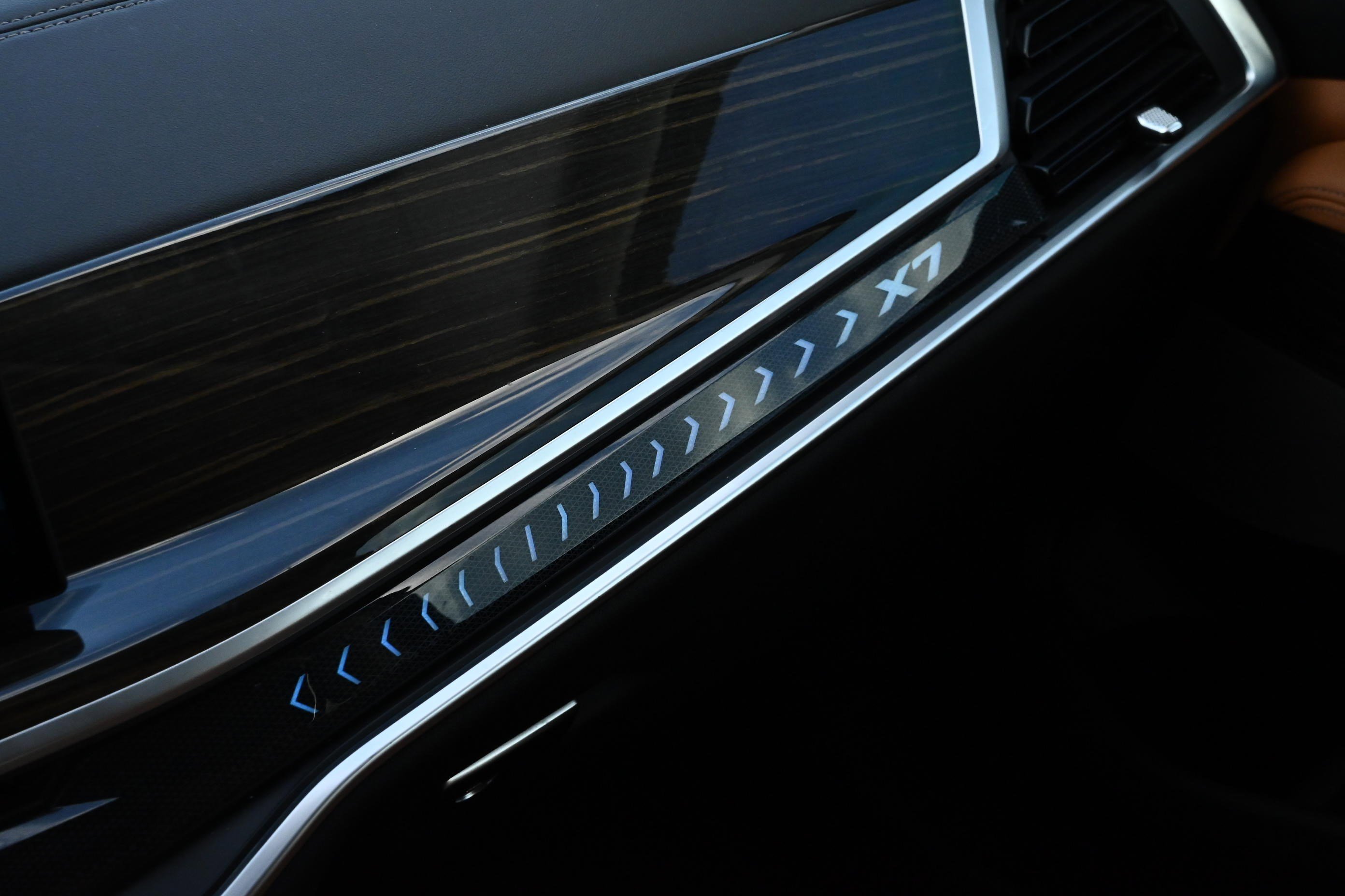 Certified 2024 BMW X7 xDrive40i w/ Premium Package image 34