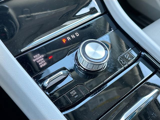 Used 2021 Jeep Grand Cherokee L Overland w/ Advanced Protech Group III image 17