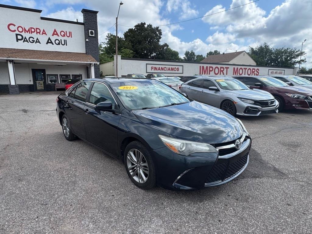 Used 2017 Toyota Camry SE FWD image 3