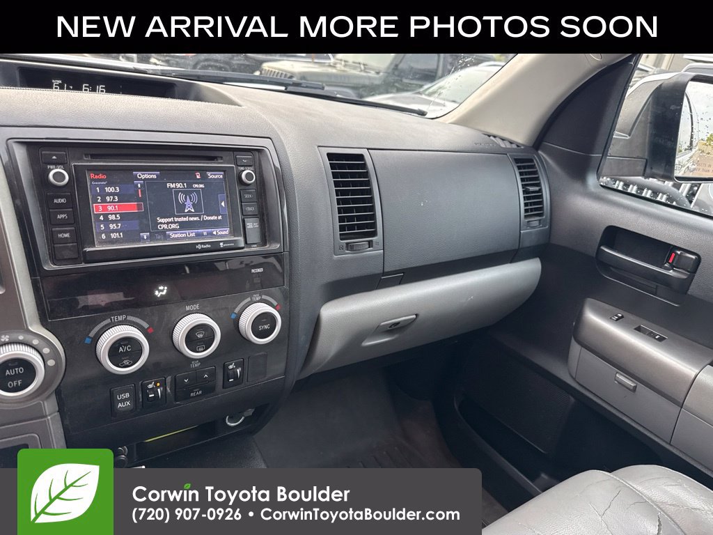 Used 2015 Toyota Sequoia SR5 w/ Premium Package AWD/4WD image 11
