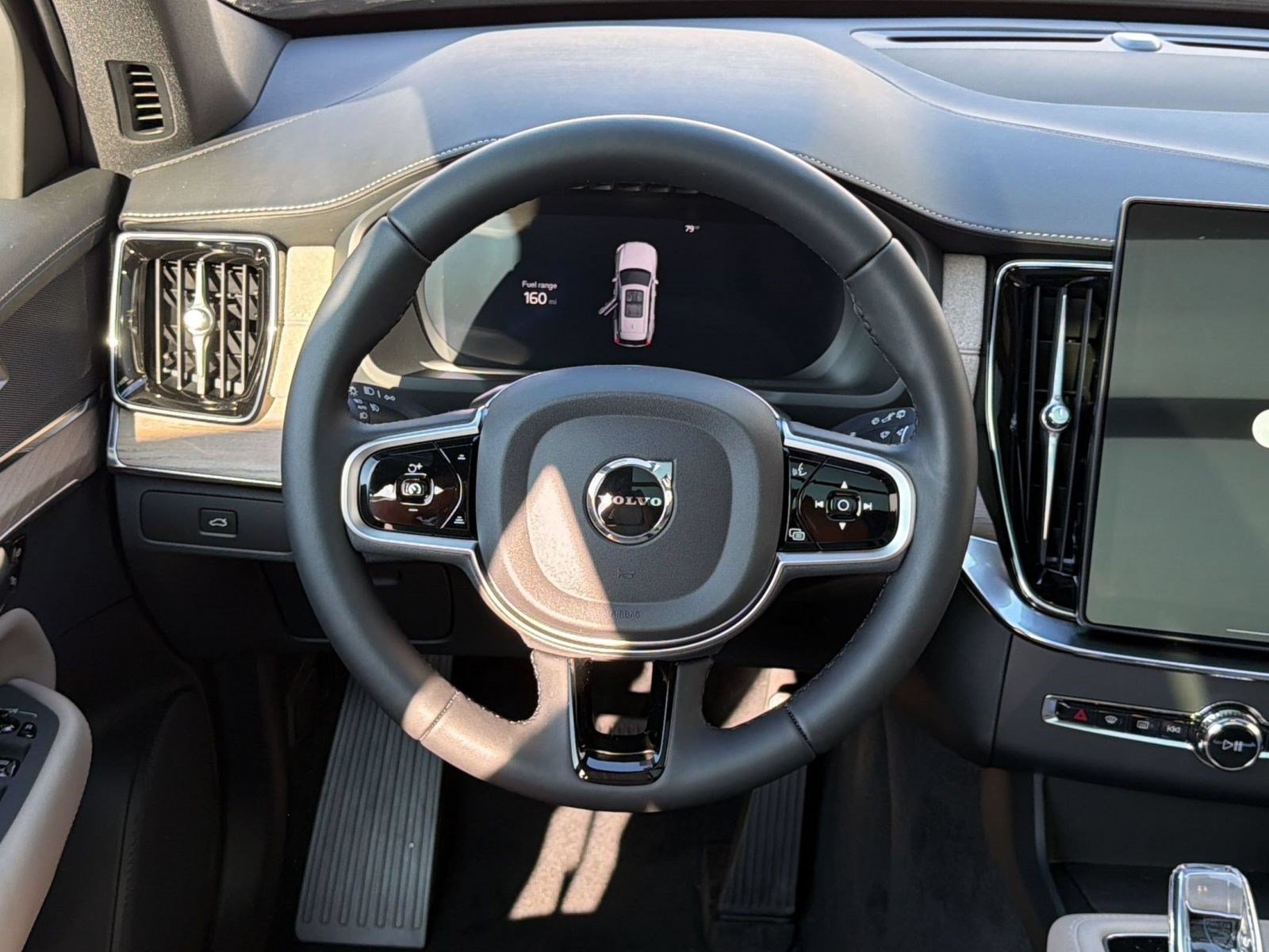New 2026 Volvo XC90 B6 Plus w/ Protection Package AWD/4WD image 11