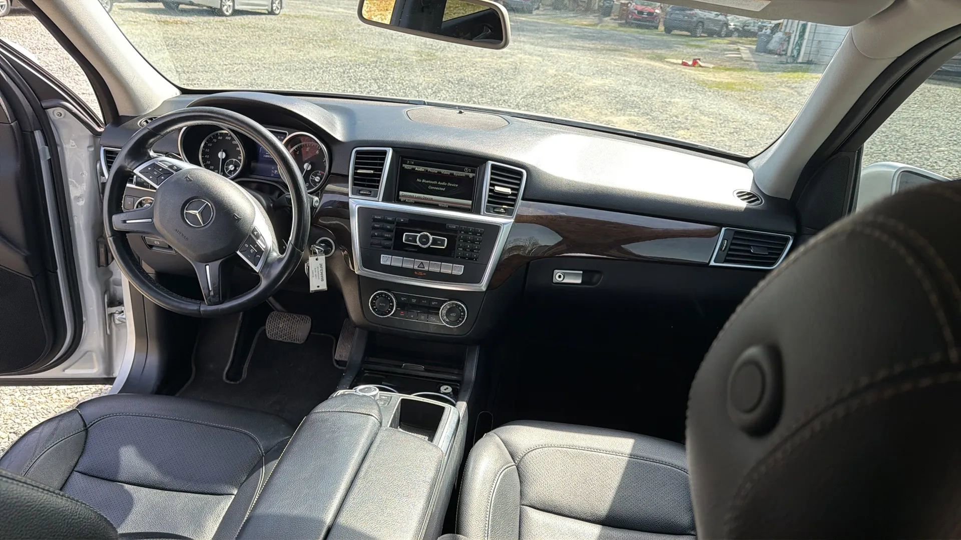 Used 2014 Mercedes-Benz ML 350 ML 350 4MATIC Sport Utility 4D w/ Premium 1 Package image 34