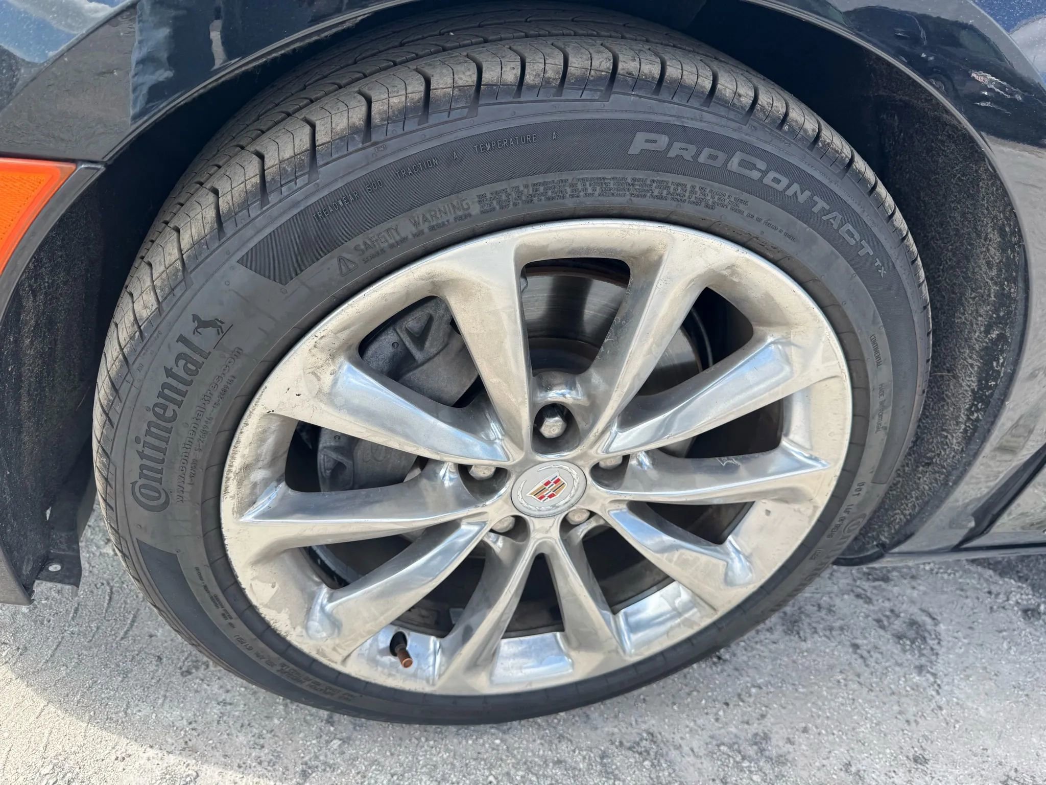 Used 2013 Cadillac XTS Luxury w/ Driver Awareness Package image 8