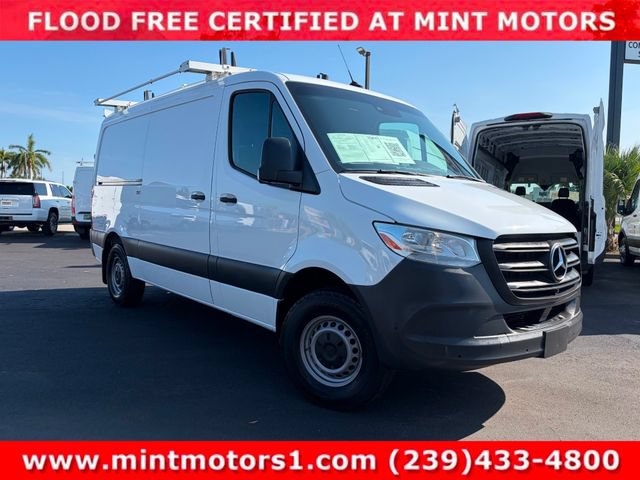 Used 2020 Mercedes-Benz Sprinter 1500 w/ Driver Convenience Package image 4
