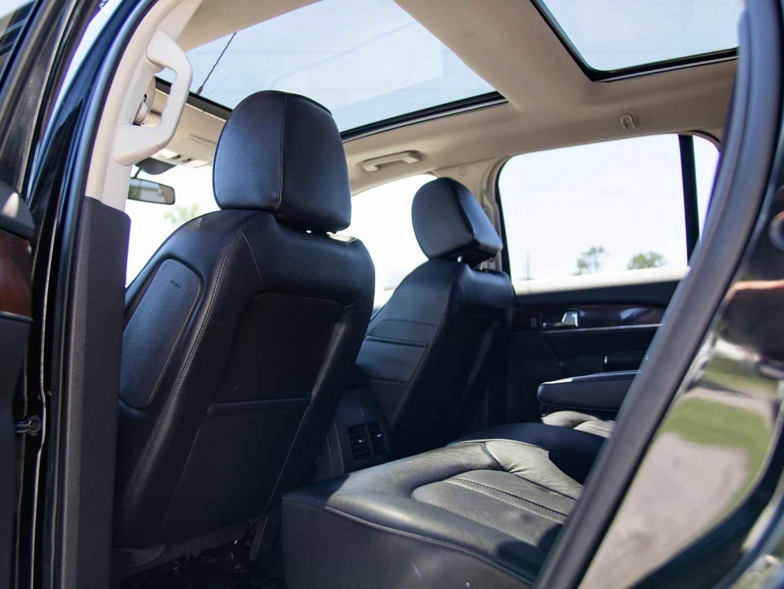 Used 2015 Lincoln MKX AWD w/ Equipment Group 102A image 20
