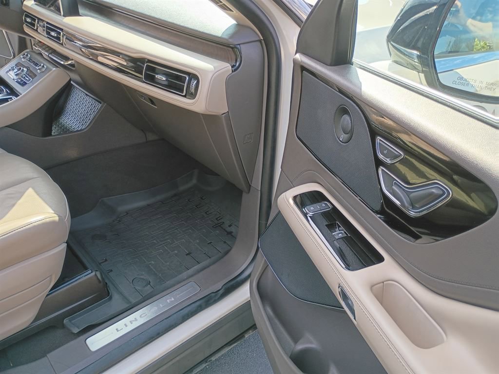 Used 2021 Lincoln Aviator Reserve RWD image 8